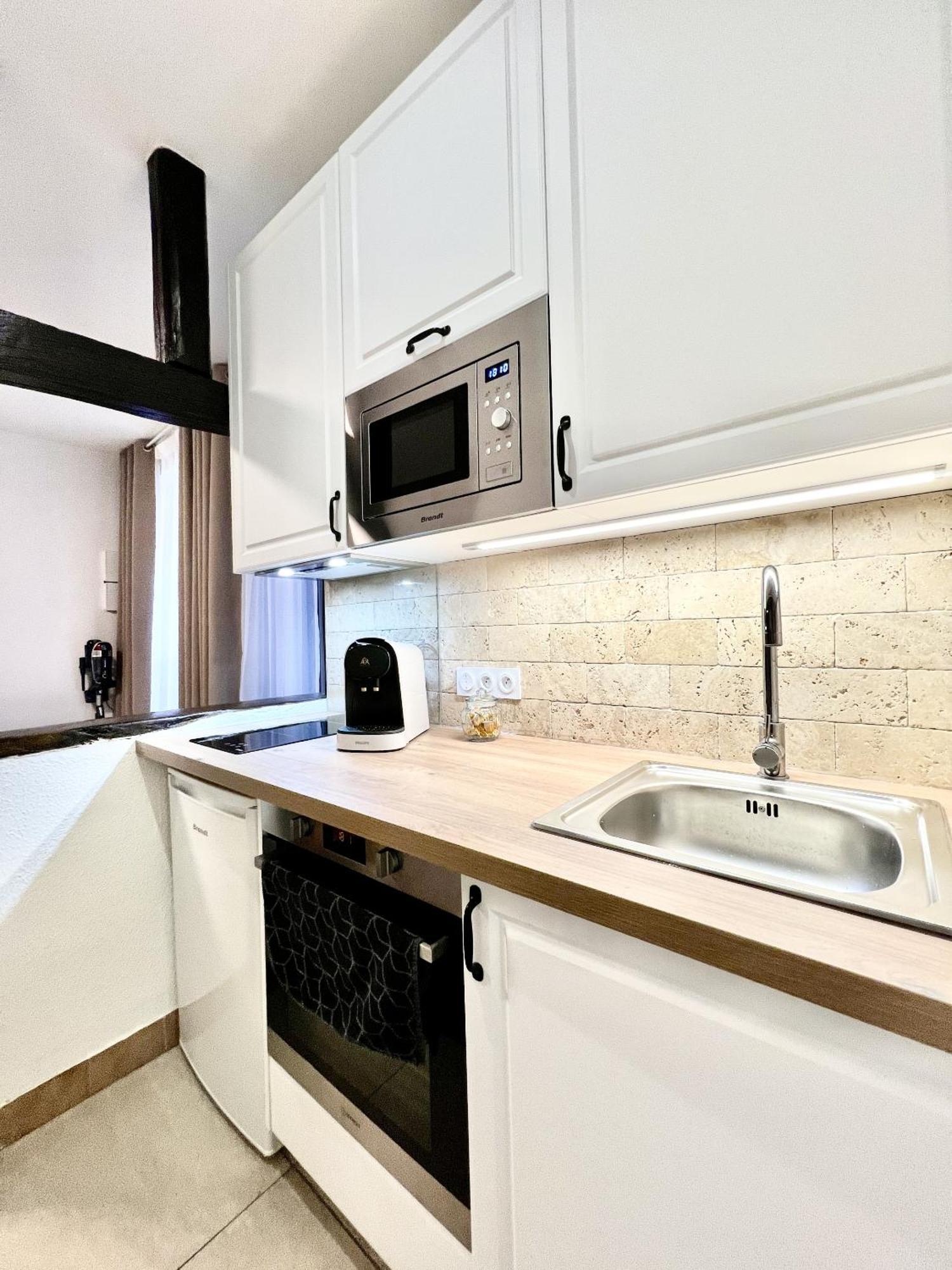 Les Logis D'Esmeralda-Des Appartements Au Charme Intemporel Romorantin-Lanthenay Exterior foto